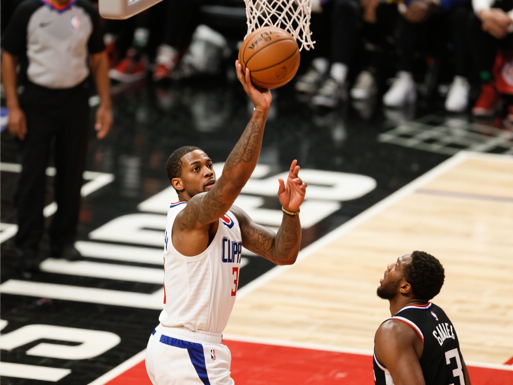 “罗马重磅承诺！德罗西续约在即，转会市场将获更大支持”